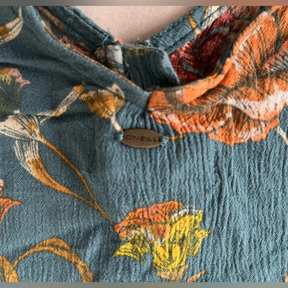 O’Neill Floral Crop - Picture 5 of 8
